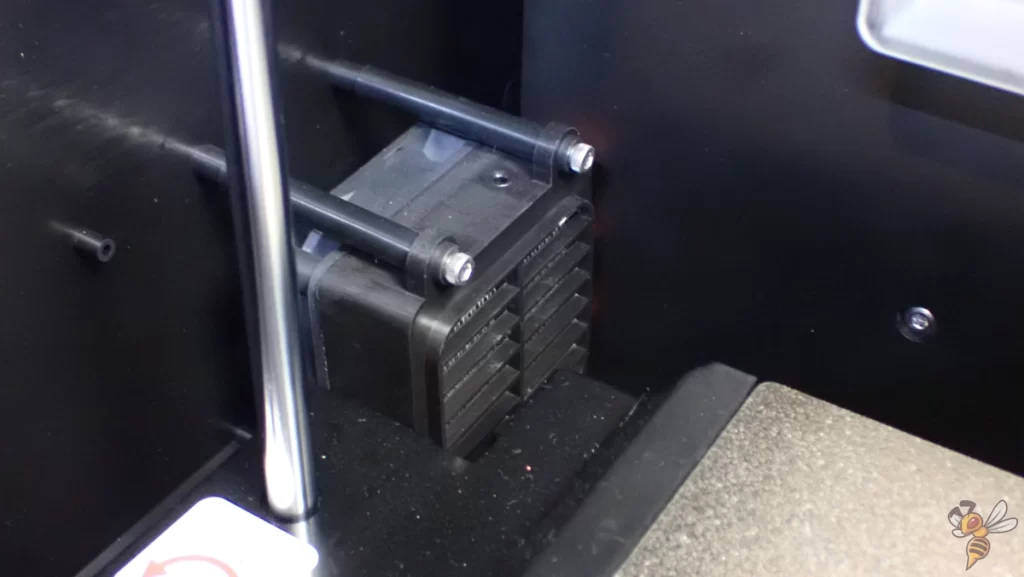 Enclosure heating of the Qidi Tech Q1 Pro 3D printer.